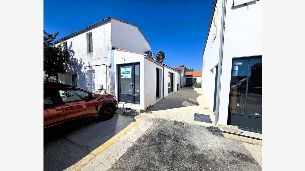 A vendre local neuf 35m² empl N°1 à Dolus-d'Oléron