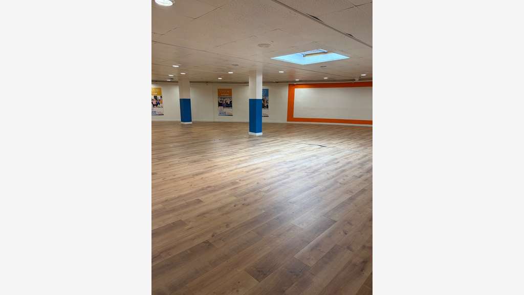 Vente local commercial 557m² empl N°1 à Douai