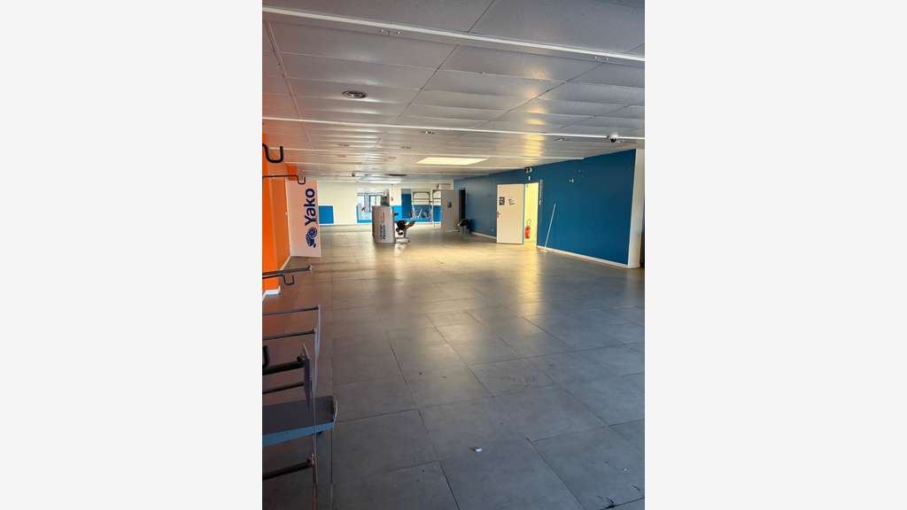 Vente local commercial 557m² empl N°1 à Douai