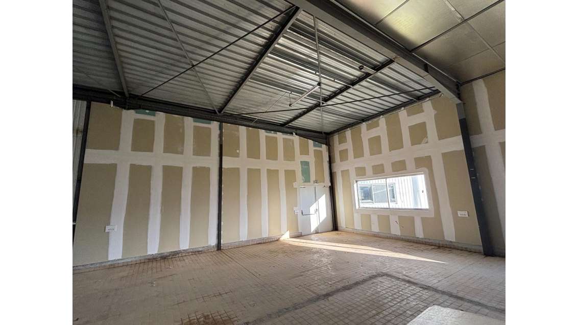 AV local 50m² pour stockage Douvres-la-Délivrande