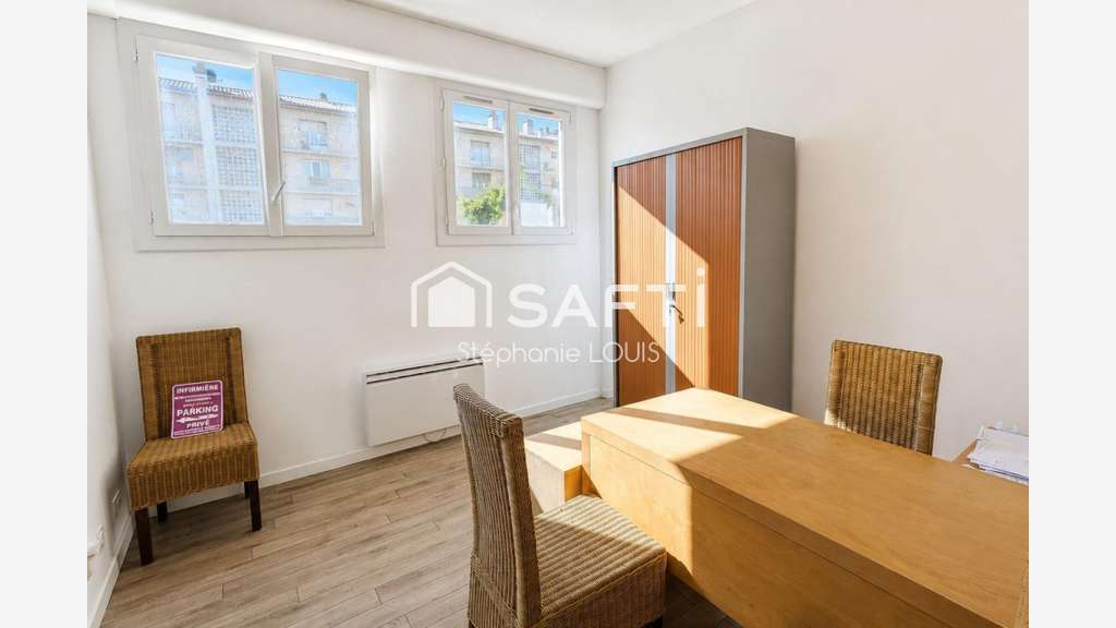 Vente local commercial 103m² à Draguignan St Léger