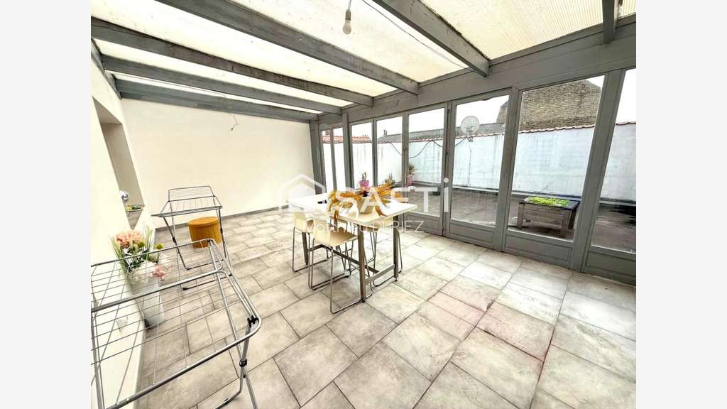 AV murs commerciaux + logement 550m² à Dunkerque