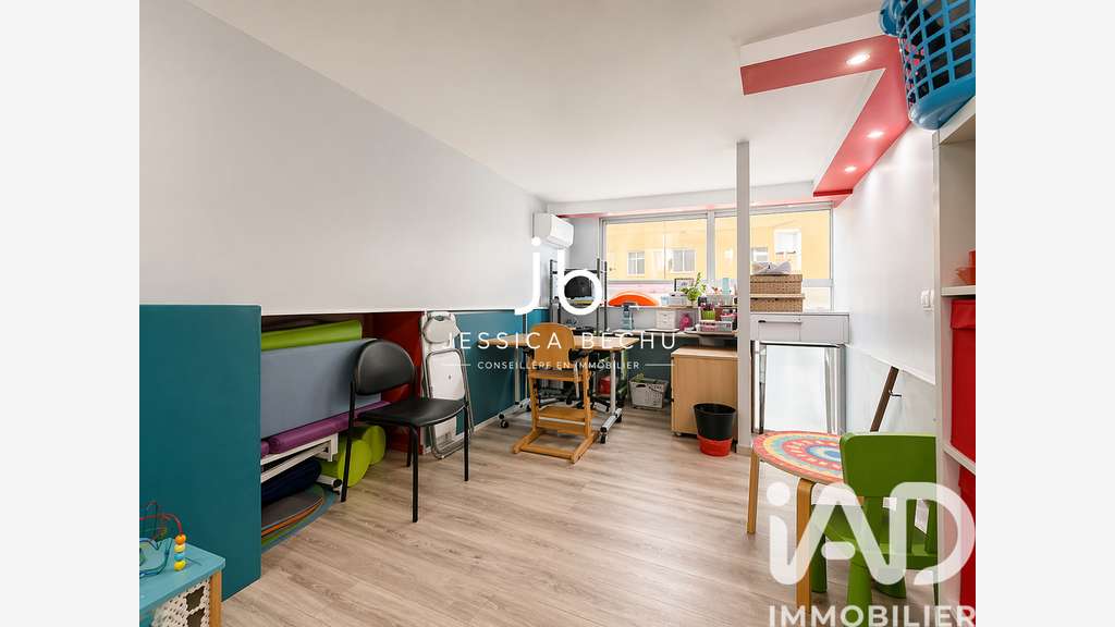 Vente local commercial médical 107m² à Eaubonne