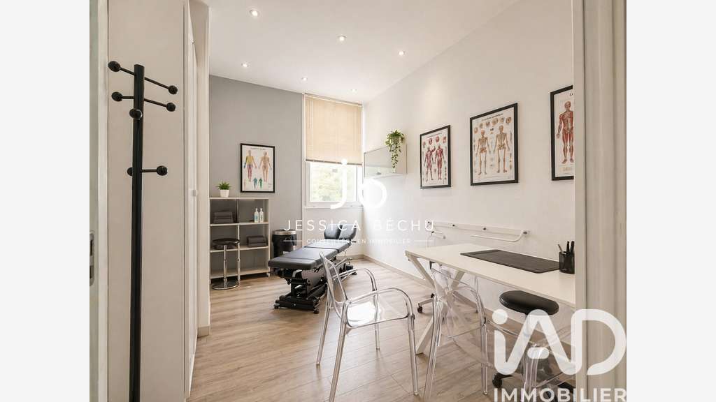 Vente local commercial médical 107m² à Eaubonne