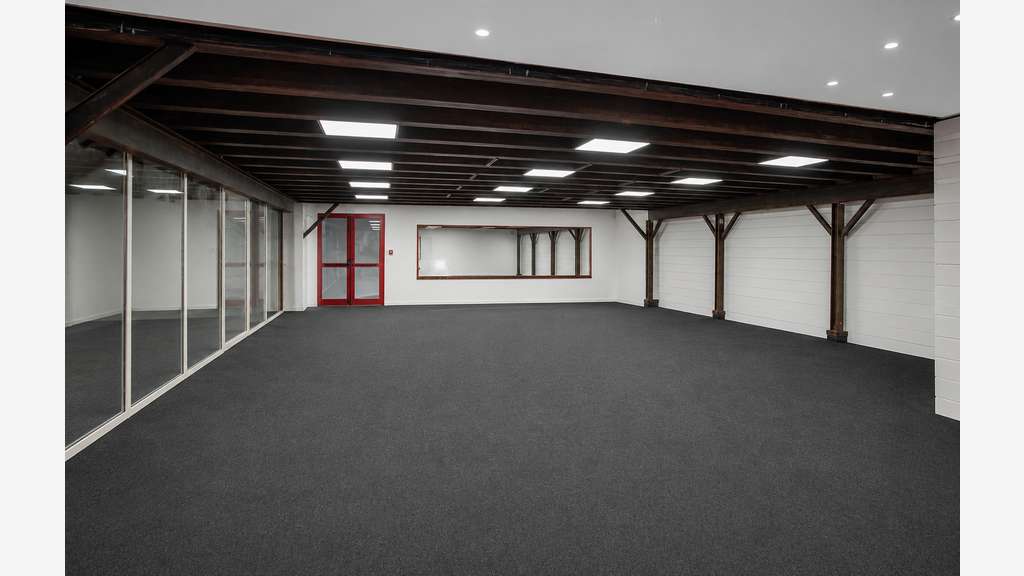 Vente local commercial/entrepôt 510m² à Eguilles