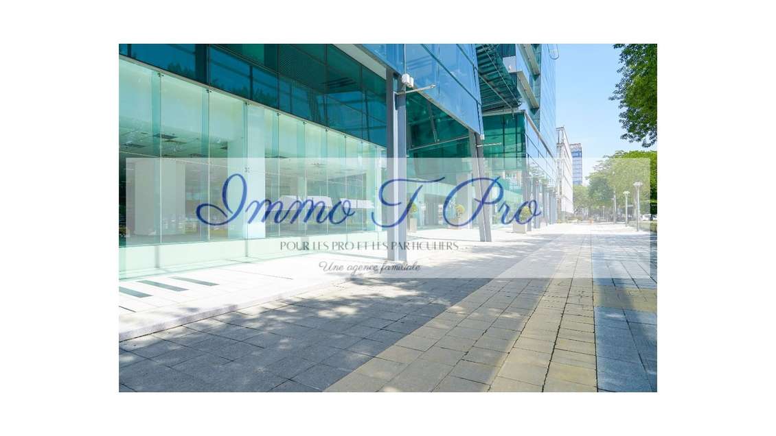 Vente murs commerciaux restaurant de 100m² Elbeuf