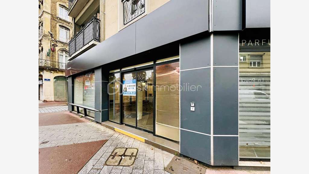 AV local commercial 186m² emplacement N°1 à Elbeuf