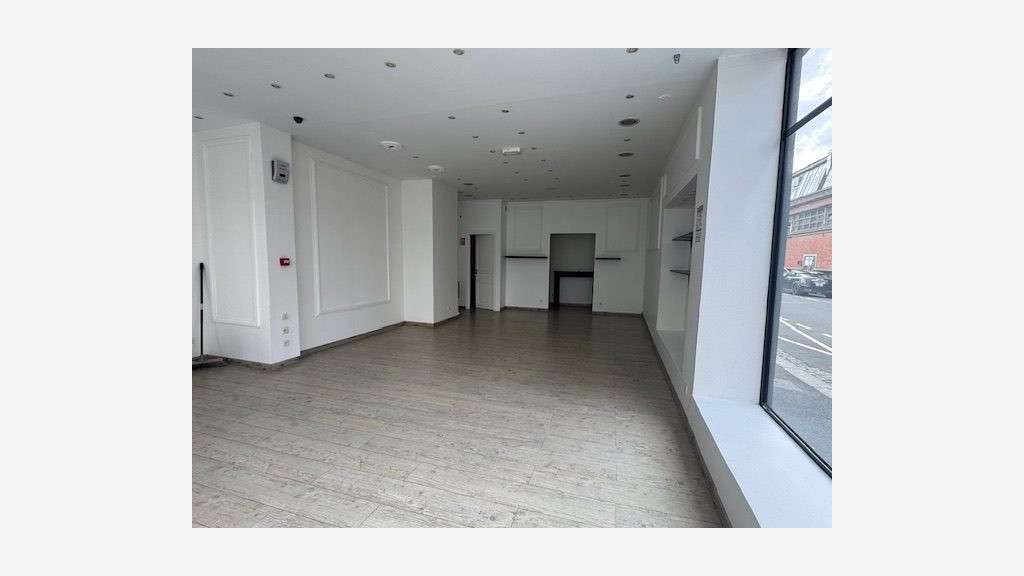 Vente murs commerciaux de 60m² à Elbeuf