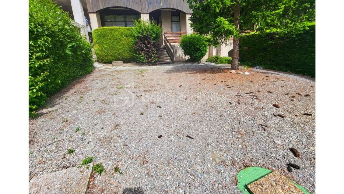 RARE - MURS COMMERCIAUX 179 m² - ANCIEN