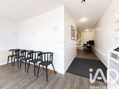 Vente murs commerciaux 68m² à Enghien-les-Bains