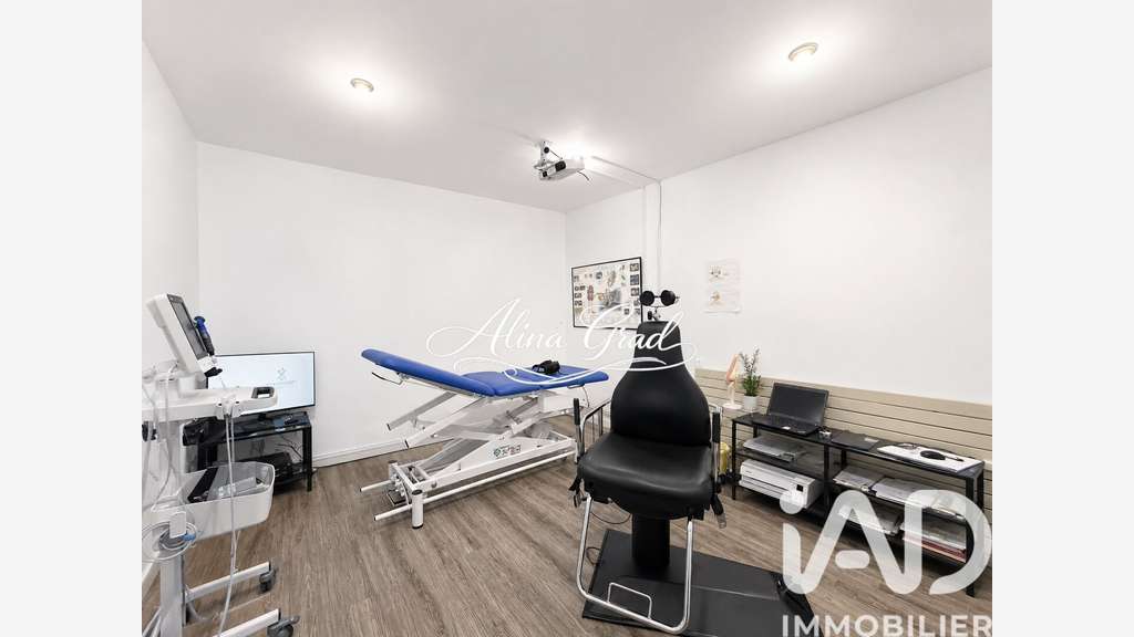 Vente murs commerciaux 68m² à Enghien-les-Bains