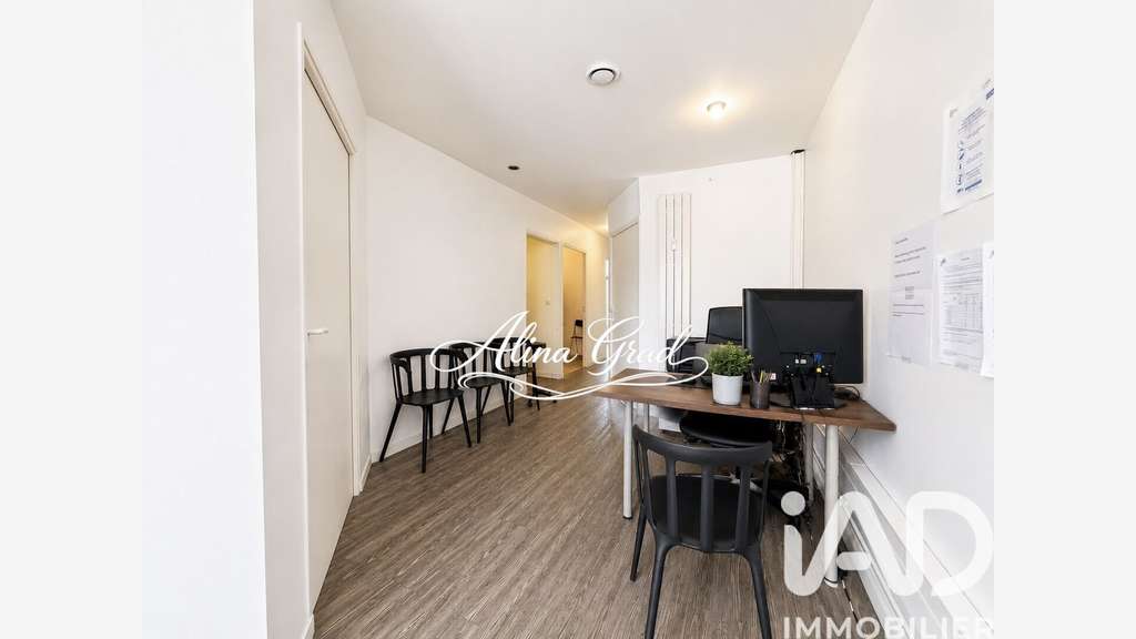 Vente murs commerciaux 68m² à Enghien-les-Bains