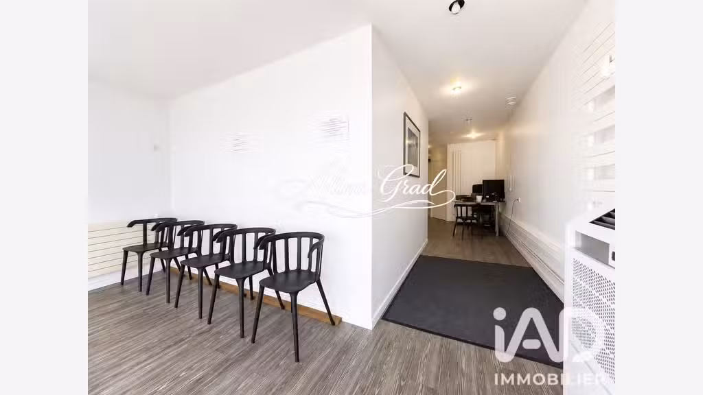 Vente local commercial de 68m² à Enghien-les-Bains