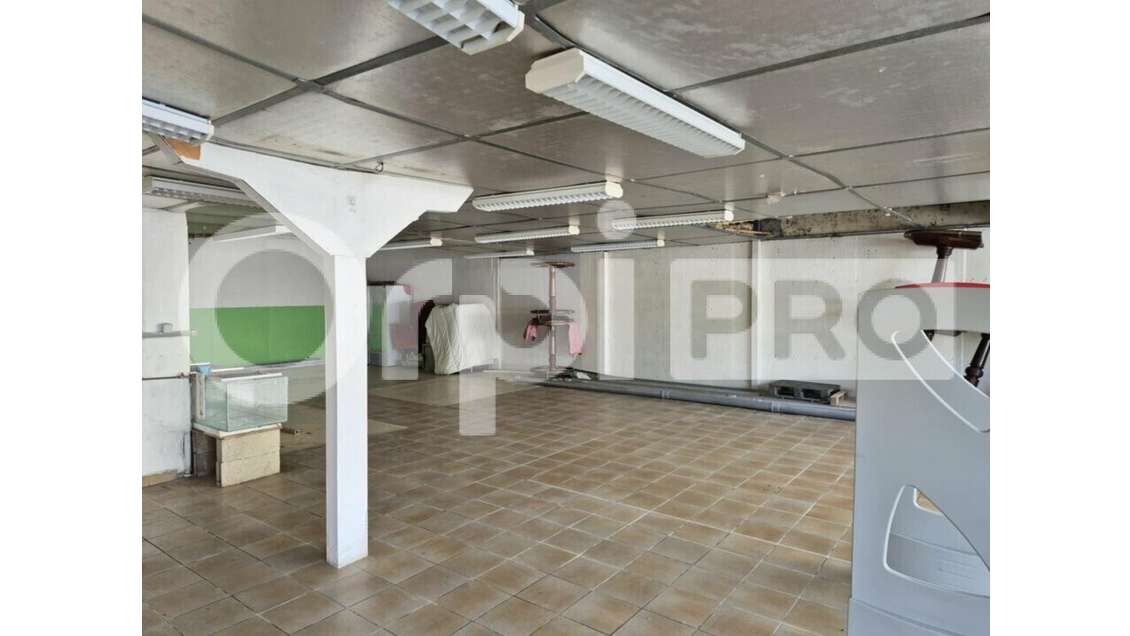 Vente magasin 235m² plus réserve à Épernay