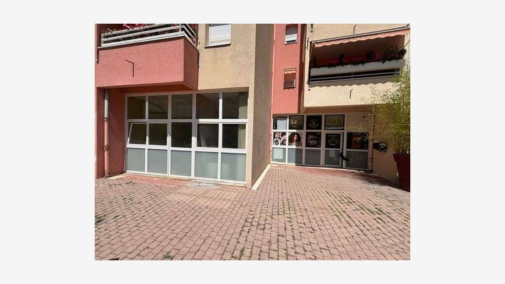 Bien Commercial À Vendre