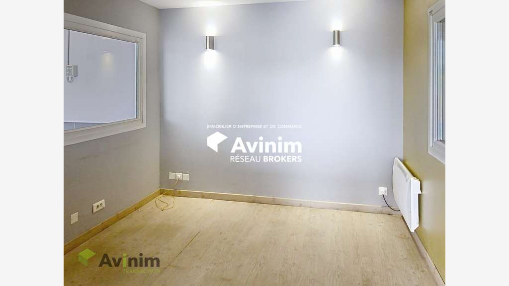 Vente ensemble commercial 1000m² à Épinal