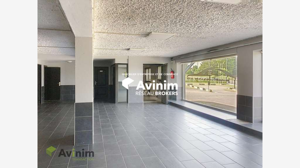 Vente ensemble commercial 1000m² à Épinal
