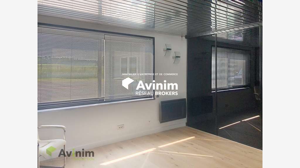 Vente ensemble commercial 1000m² à Épinal