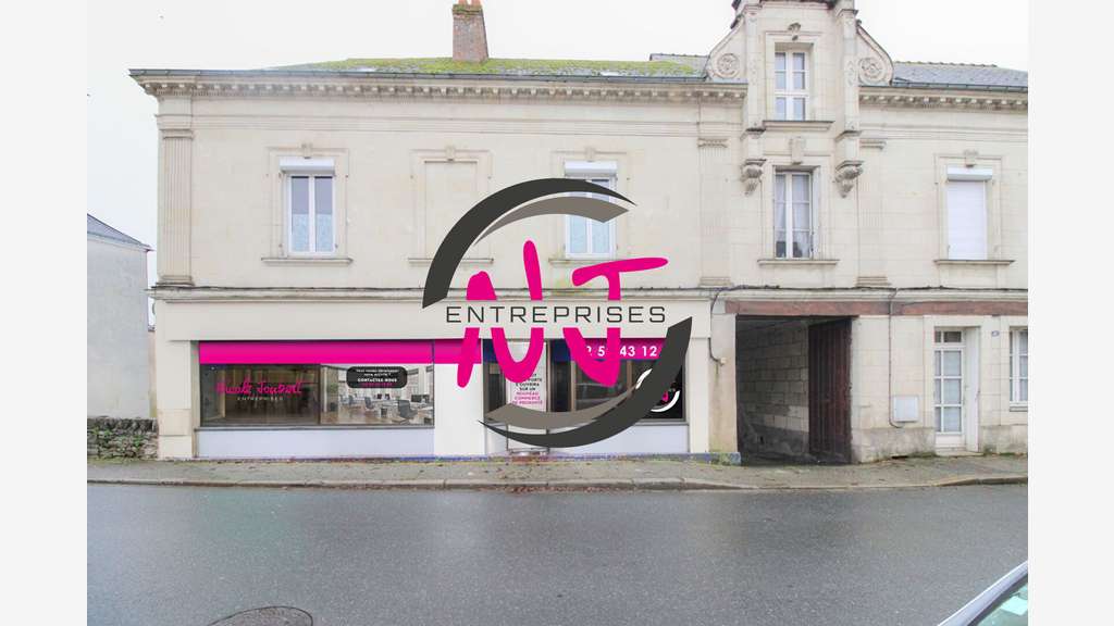 A vendre local commercial 890m² à Erdre en Anjou
