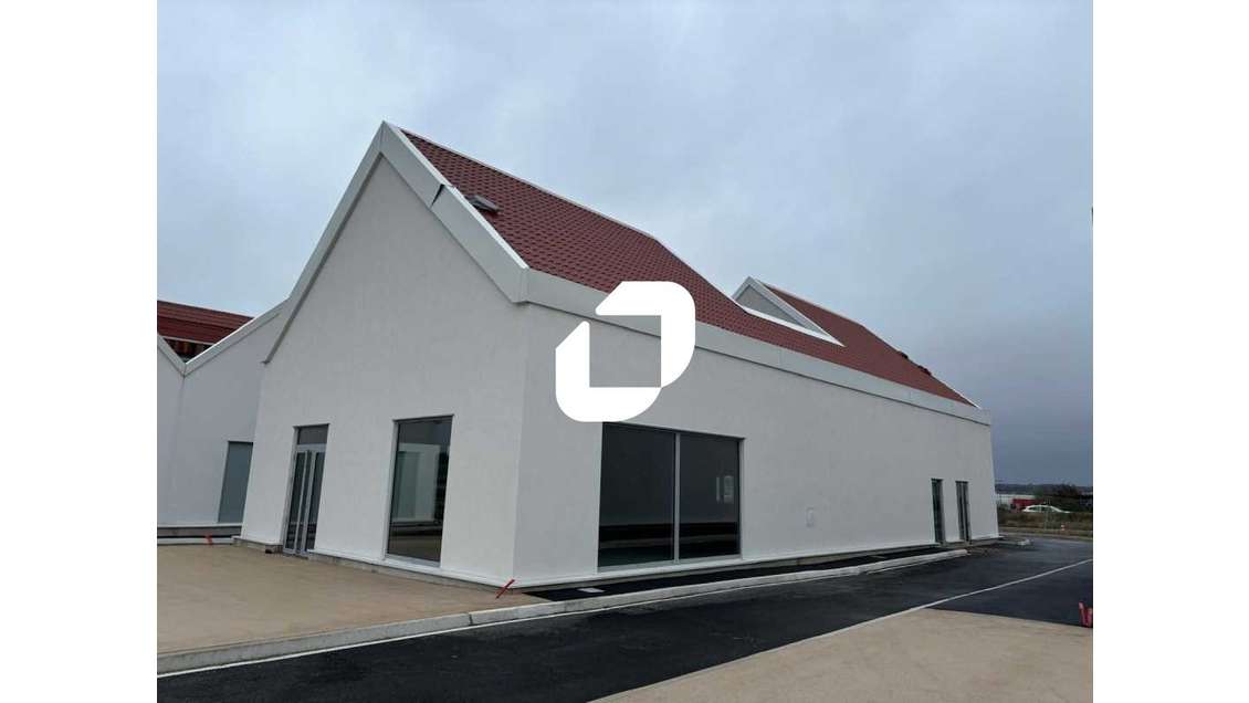 Vente Local commercial 250m² Esmans