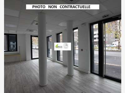 LOCAL COMMERCIAL A VENDRE