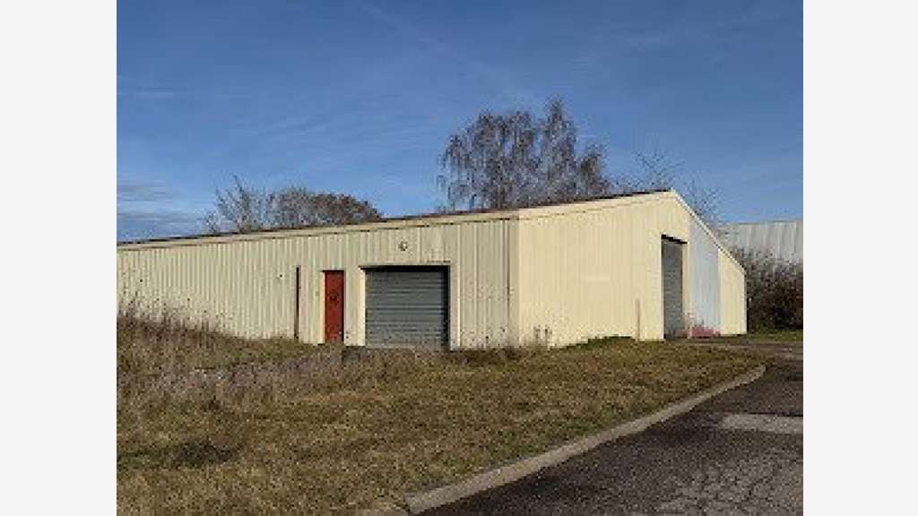 Vente bâtiment professionnel 2010m² en ZI à Étain