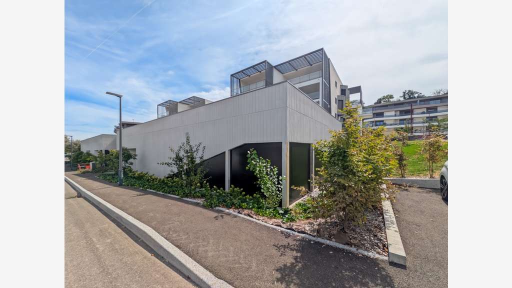 A vendre local commercial 271m² à Évian-les-Bains