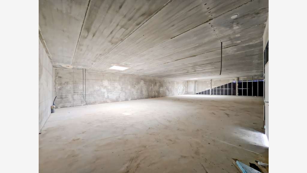 A vendre local commercial 271m² à Évian-les-Bains