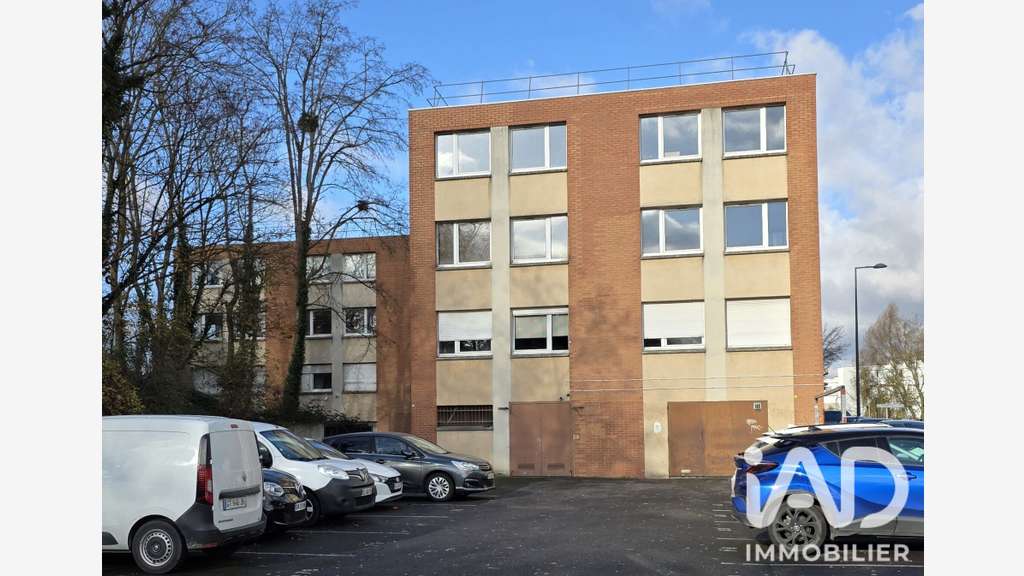 Vente bureaux clés en main 137m² à Évry