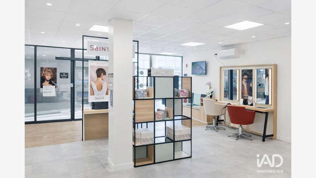 Local commercial à Exincourt