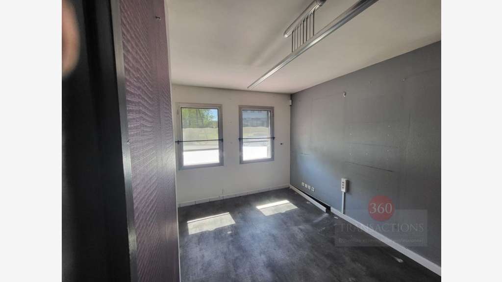 A vendre murs commerciaux de 151m² à Eysines