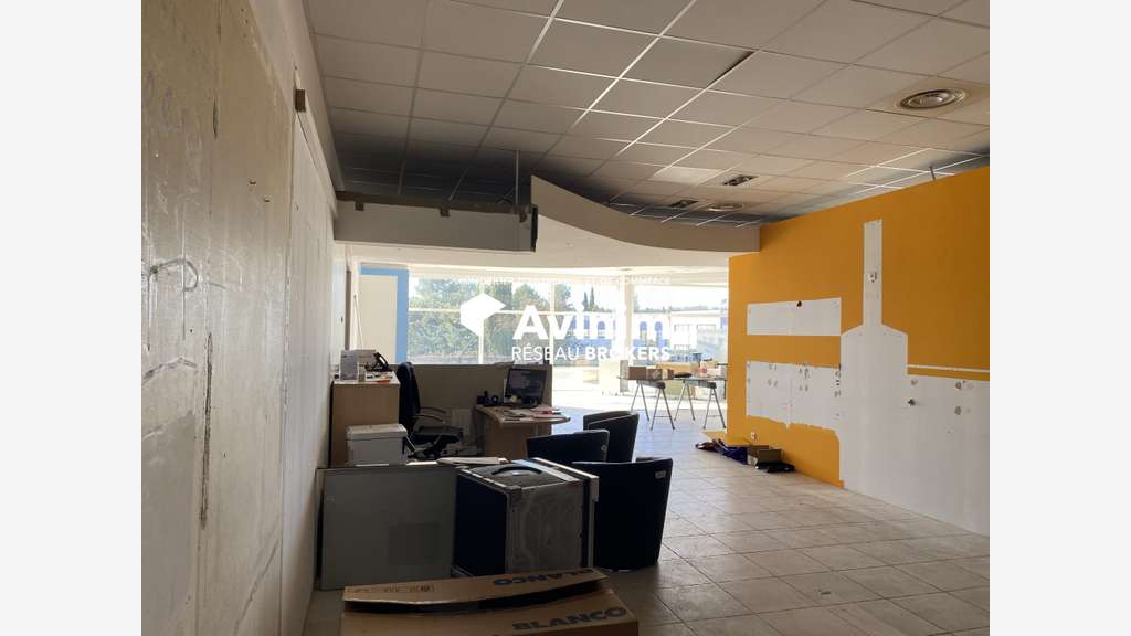 Vente local commercial 324m² à Fayence