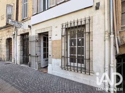 Vente murs commerciaux 34m² à Fayence