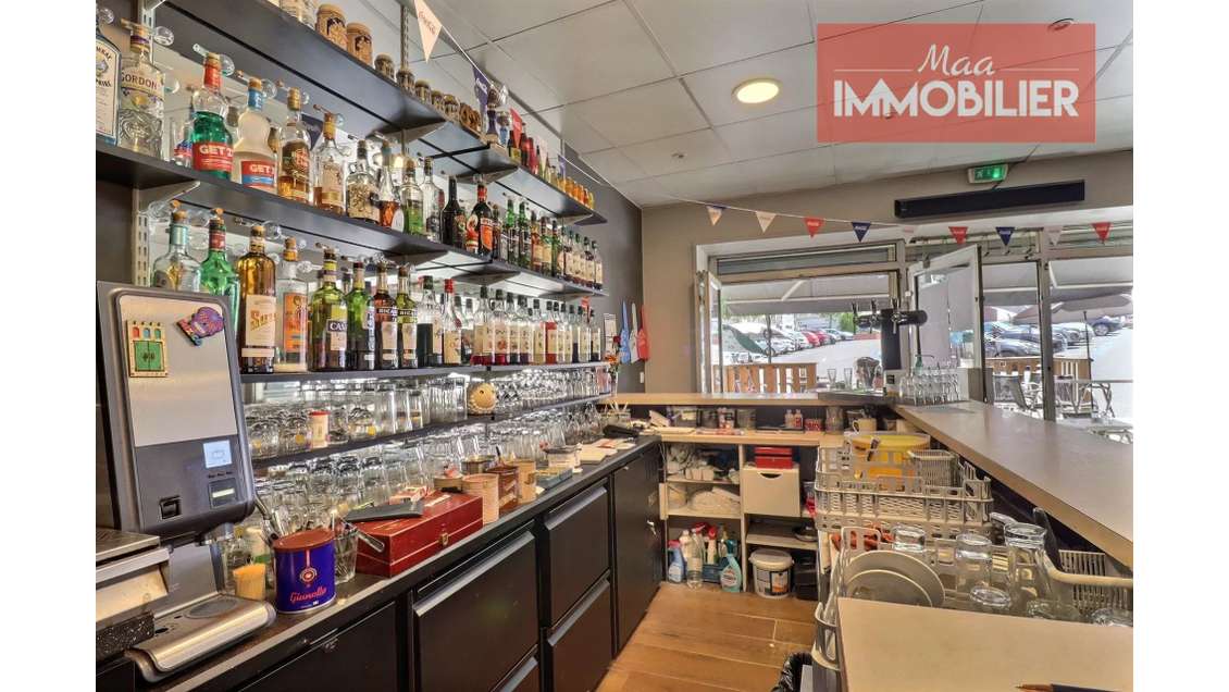 EXCLUSIVITÉ – FONDS DE COMMERCE BAR À VENDRE