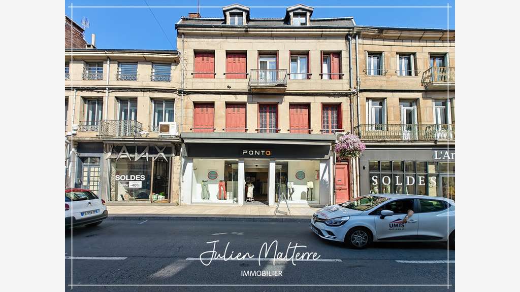 Local 130m² en empl  n°1 à vendre à Firminy Centre