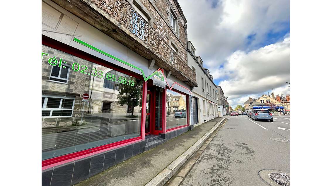 Vente local commercial 150m² proche parking Flers 