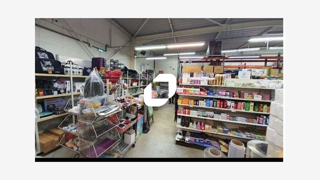 Vente Local commercial 708m² Fleury merogis