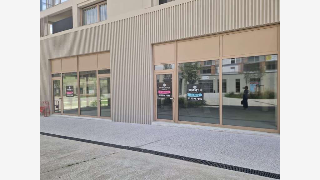 A vendre local 106m² au Sud Ouest de Caen