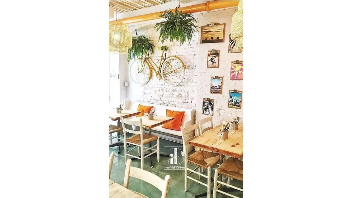 Boutique 26m² Fontainebleau centre quartier piéton