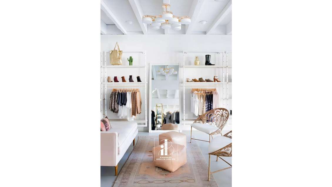 A vendre boutique 45m² empl top N°1 Fontainebleau