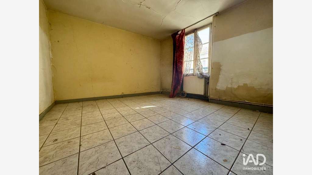 Vente murs commerciaux de 130m² à Fontainebleau