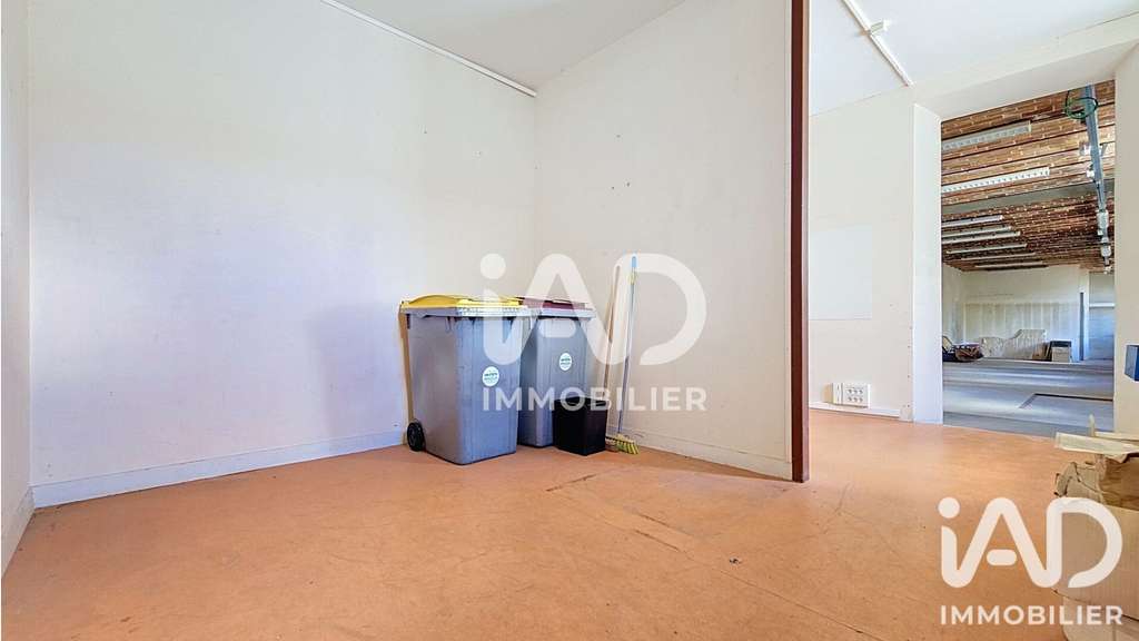 Vente local brut 21m² à Fontainebleau