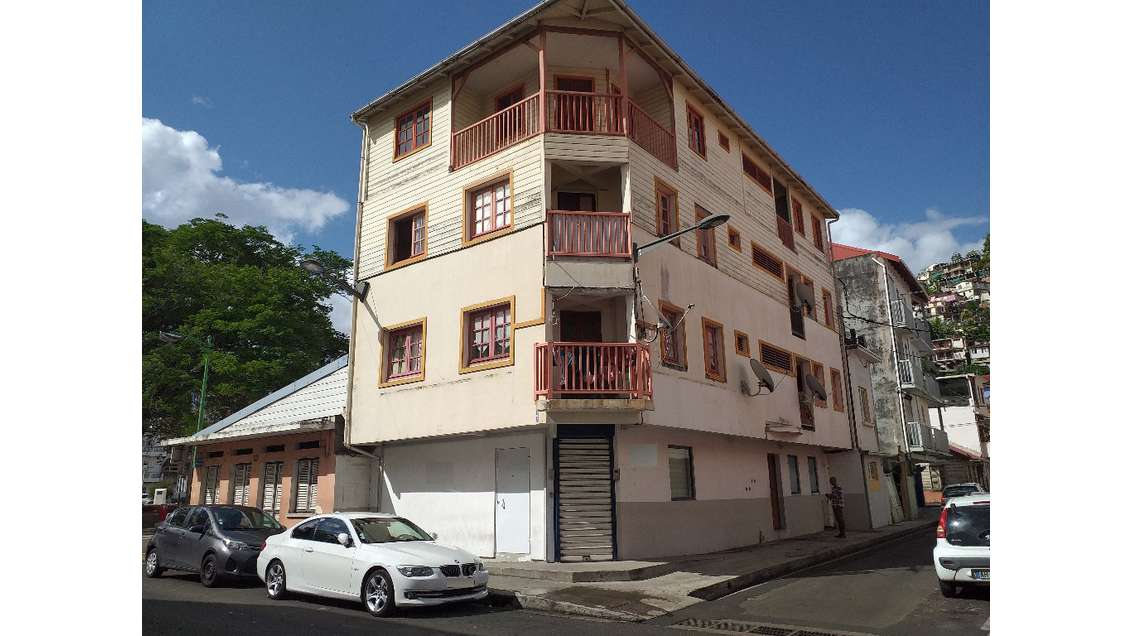 A vendre local commercial 70m² à Fort de France