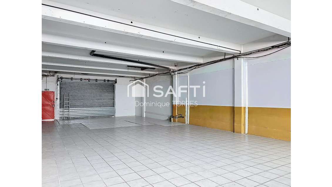 FORT-DE-FRANCE : LOCAL COMMERCIAL 125 m² – EM