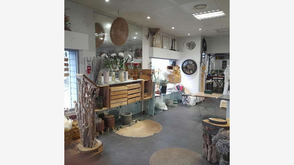 Local commercial 76.30m2 + garage sur Fort-Mardyck