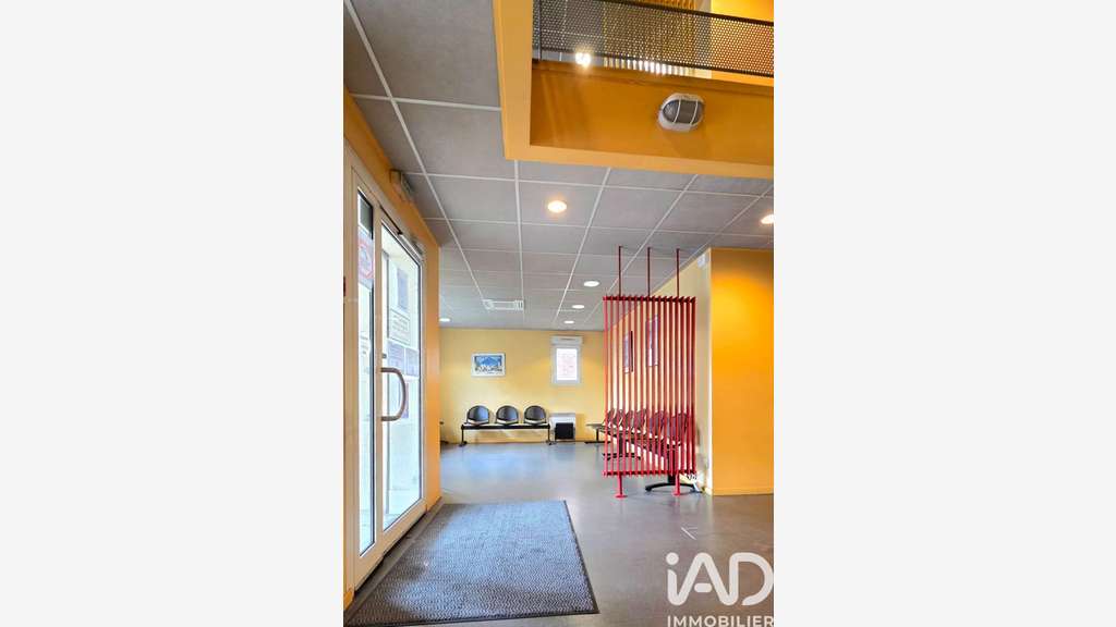 Vente centre médical à Fosses
