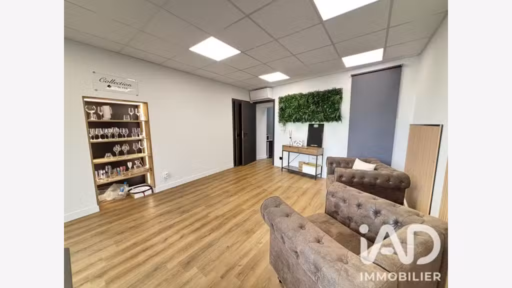 AV murs commerciaux à Francheville limite Tassin