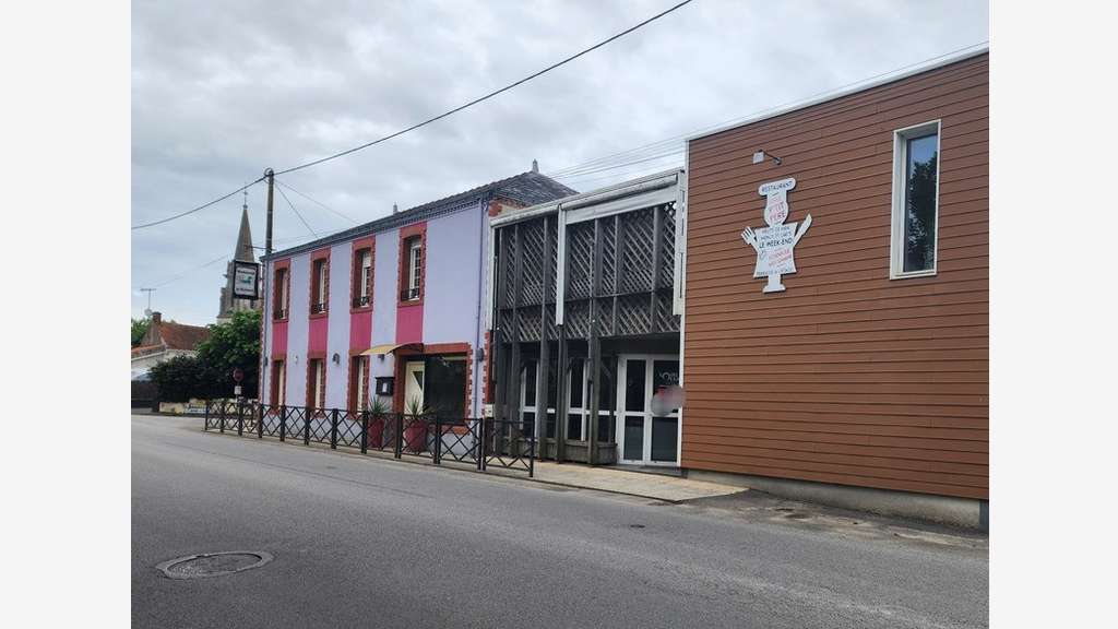 Cède murs commerciaux libres 400m² Fresnay-en-Retz