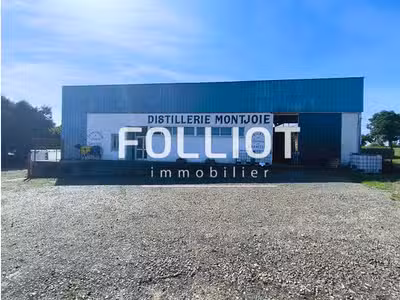 A VENDRE-Local commercial Gavray Sur Sienne 250 m2