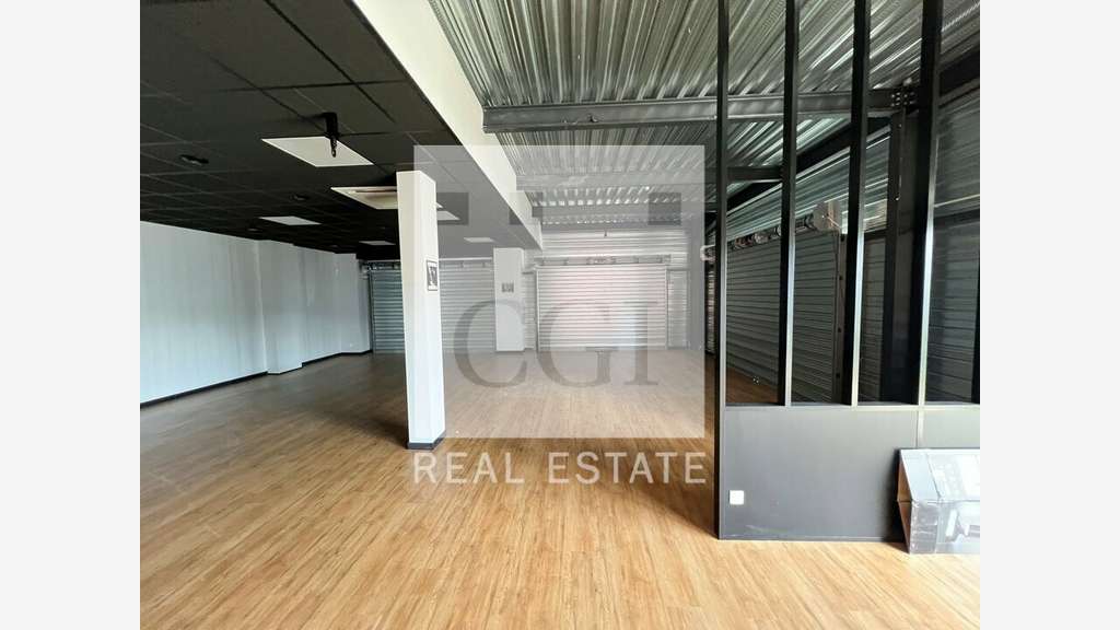 Local commercial ou activité 144m² à vendre Genay